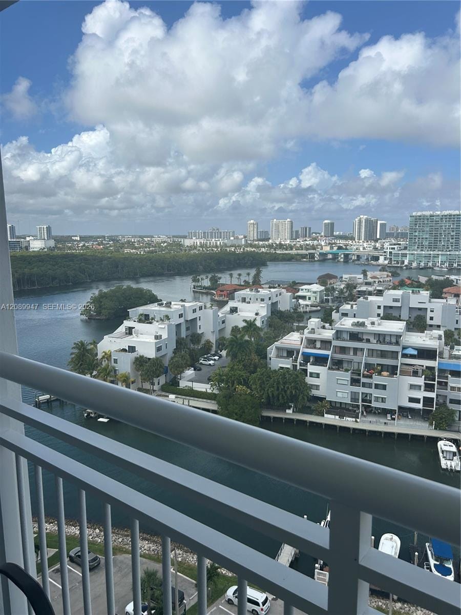 400 Kings Point Drive 1624 — photo 3