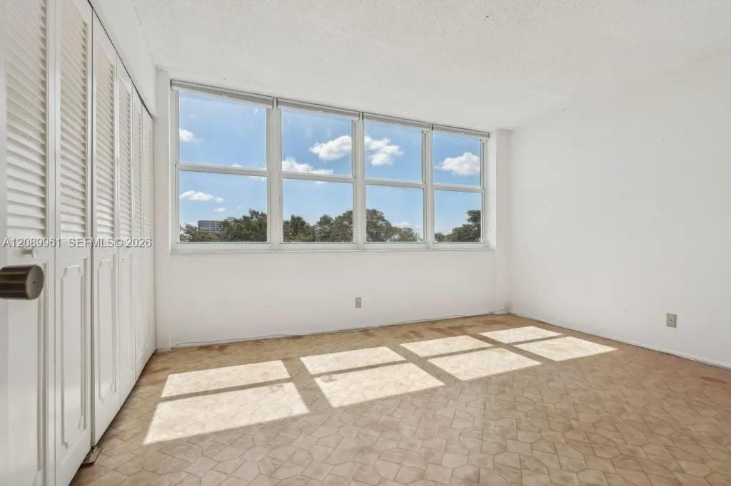 2150 Sans Souci Boulevard C402, North Miami, FL 33181 photo 25