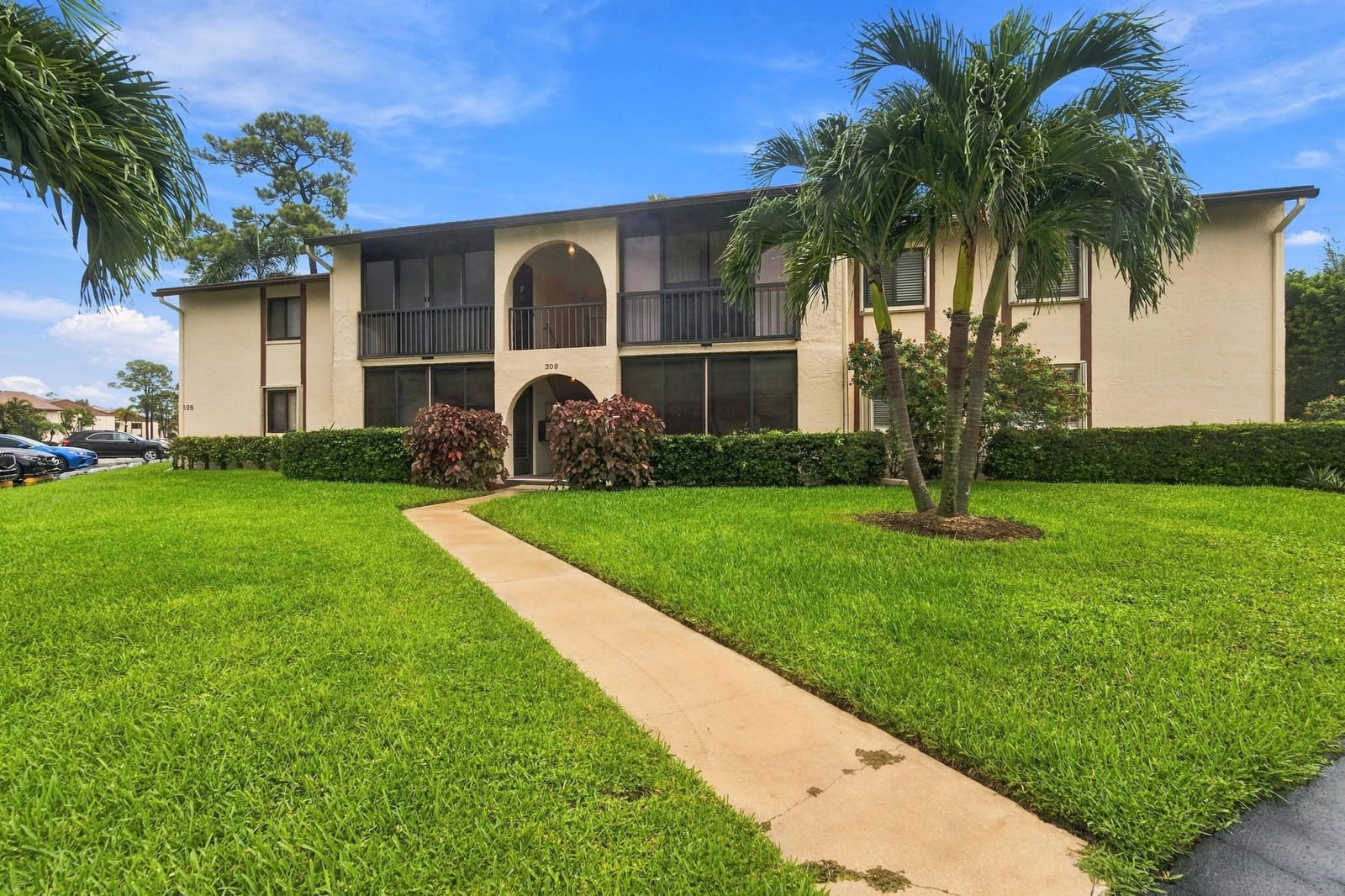 308 KNOTTY PINE Circle D-1, Greenacres, FL 33463 photo 1