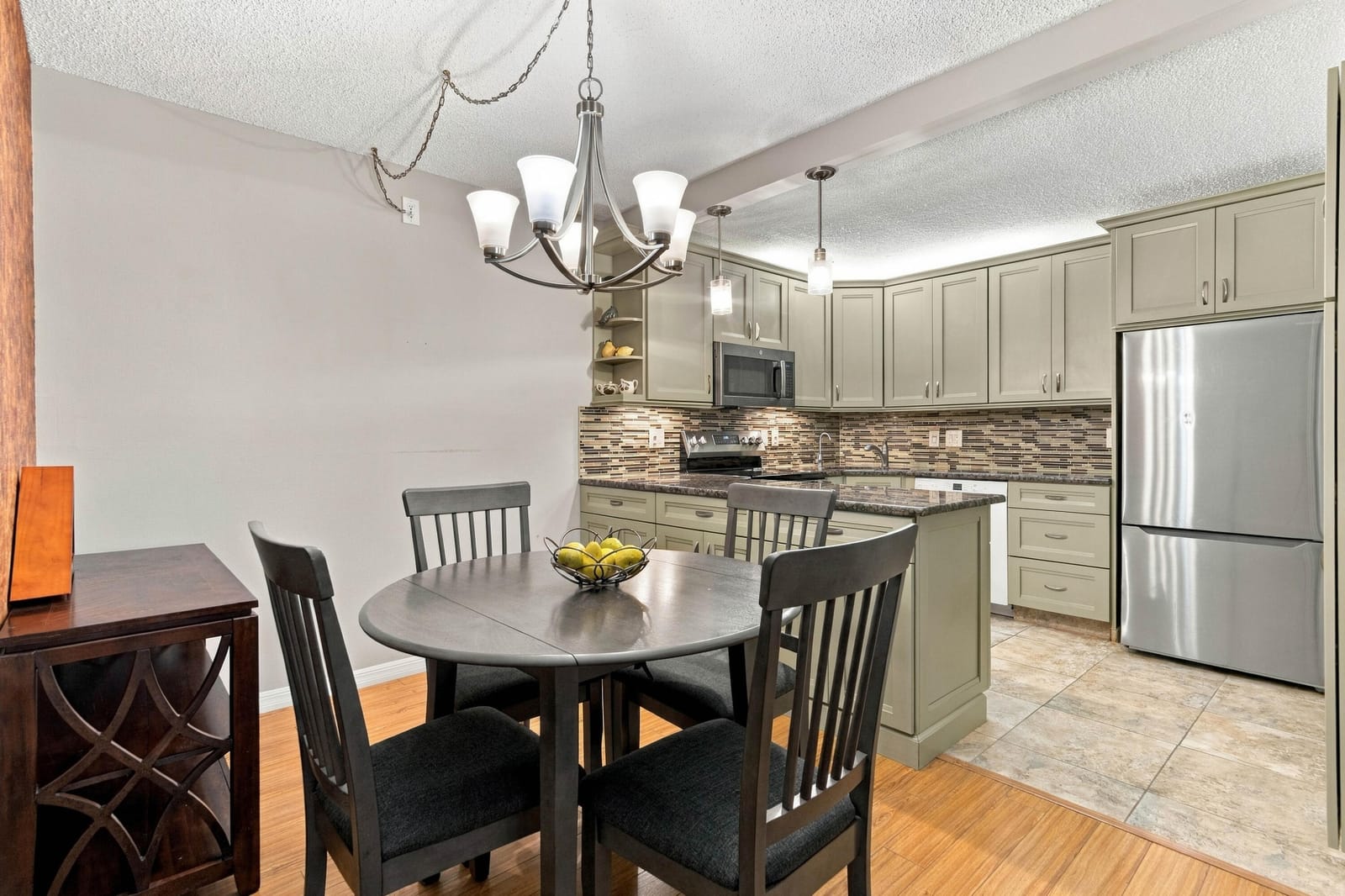 308 KNOTTY PINE Circle D-1, Greenacres, FL 33463 photo 3