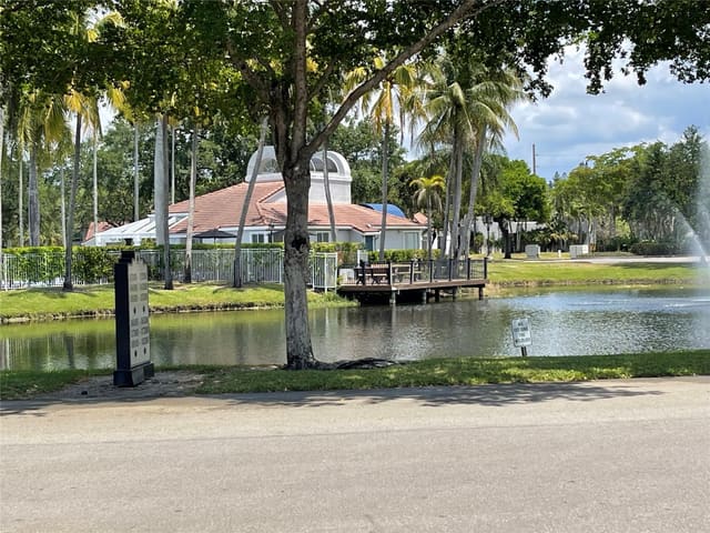 731 LYONS Road 16207, Coconut Creek, FL 33063