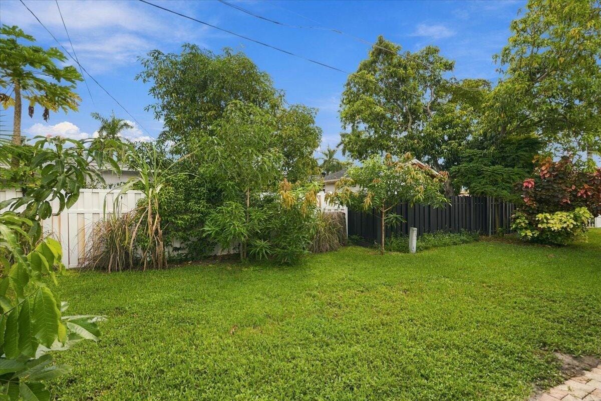 2294 NW 81ST Terrace, Sunrise, FL 33322 photo 19