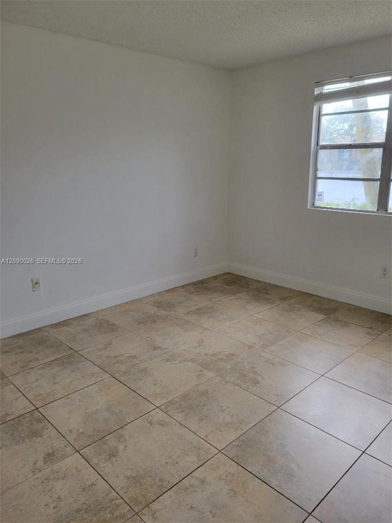 1229 SW 46th Avenue 403 — photo 4