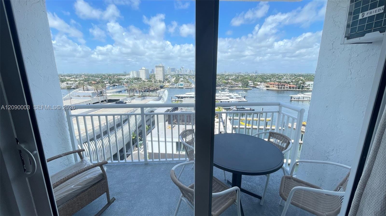 200 S Birch Road 1204