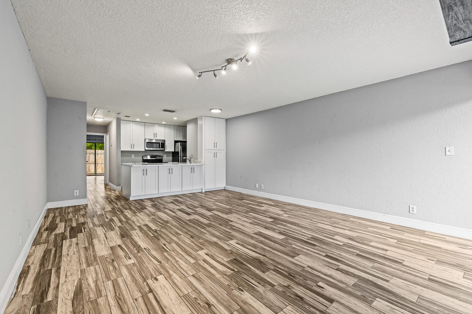 7739 Balboa Street 7739, Sunrise, FL 33351 photo 6
