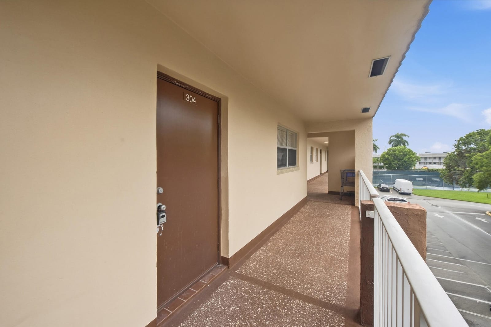 8841 Sunrise Lakes Boulevard 304 — photo 1