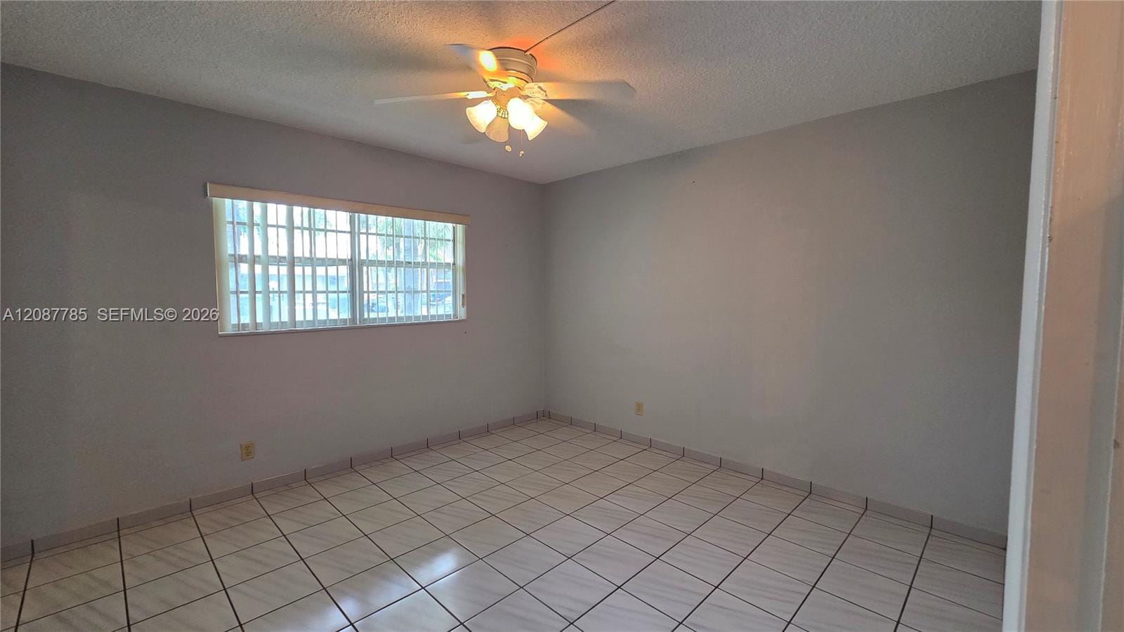 450 Paradise Isle Boulevard 109, Hallandale Beach, FL 33009 photo 18