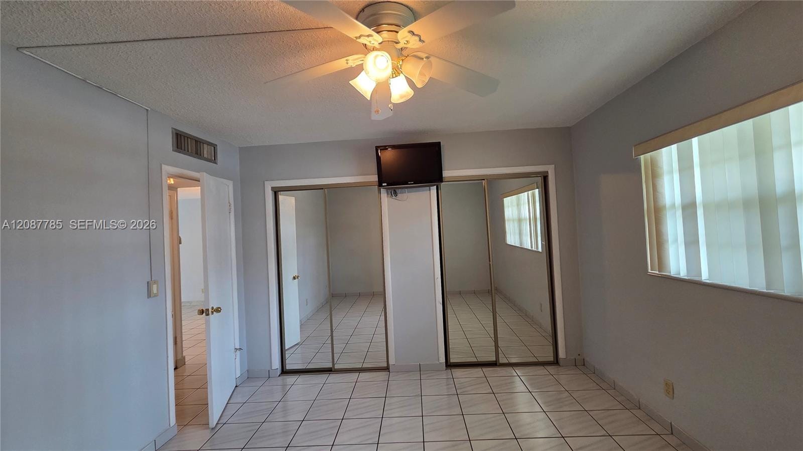 450 Paradise Isle Boulevard 109, Hallandale Beach, FL 33009 photo 20