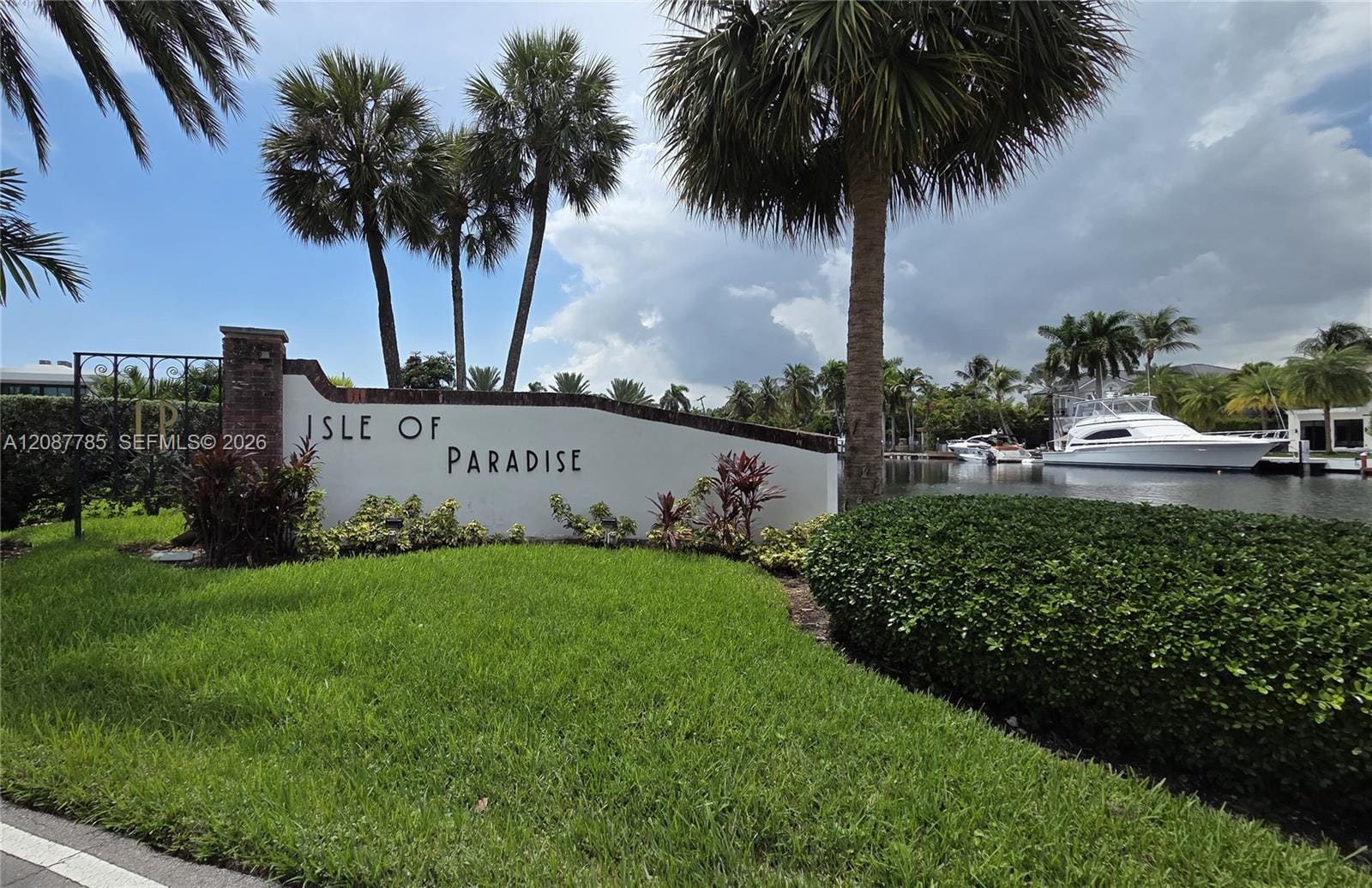 450 Paradise Isle Boulevard 109