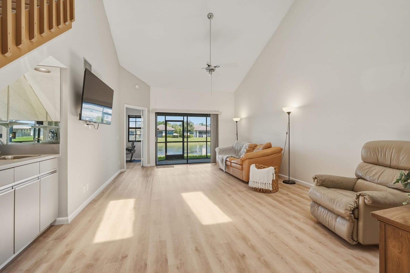 8429 WATERFORD Circle 0, Tamarac, FL 33321 photo 5