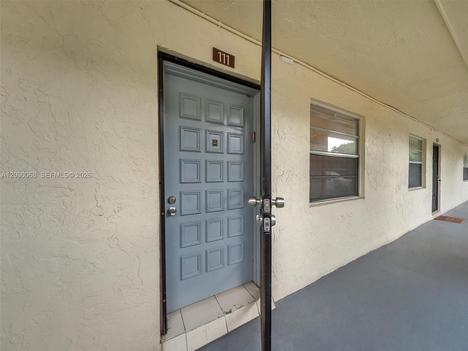 3070 NW 48th Terrace 111, Lauderdale Lakes, FL 33313 photo 2