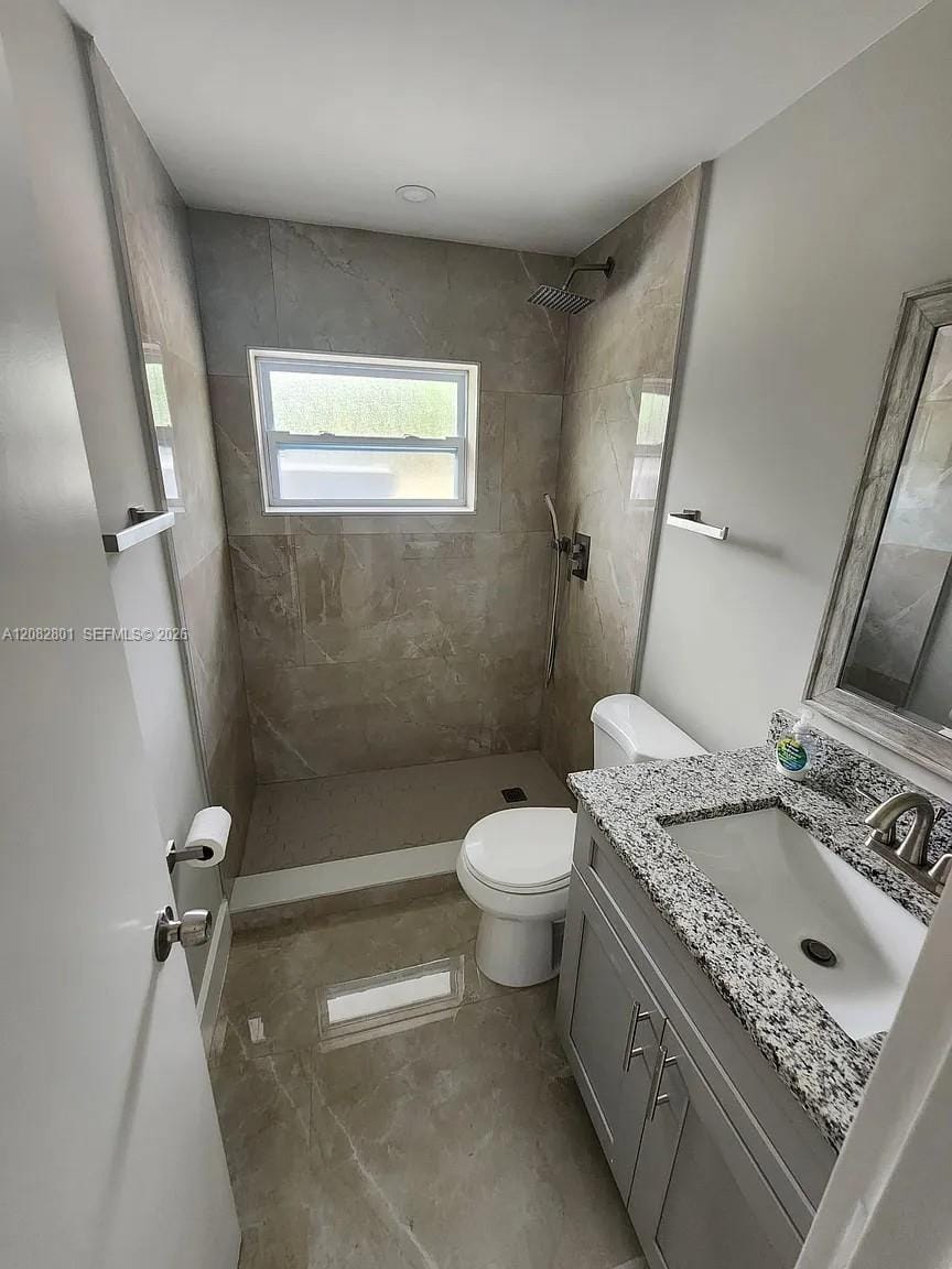 806 N Lake Drive, Fort Pierce, FL 34982 photo 3