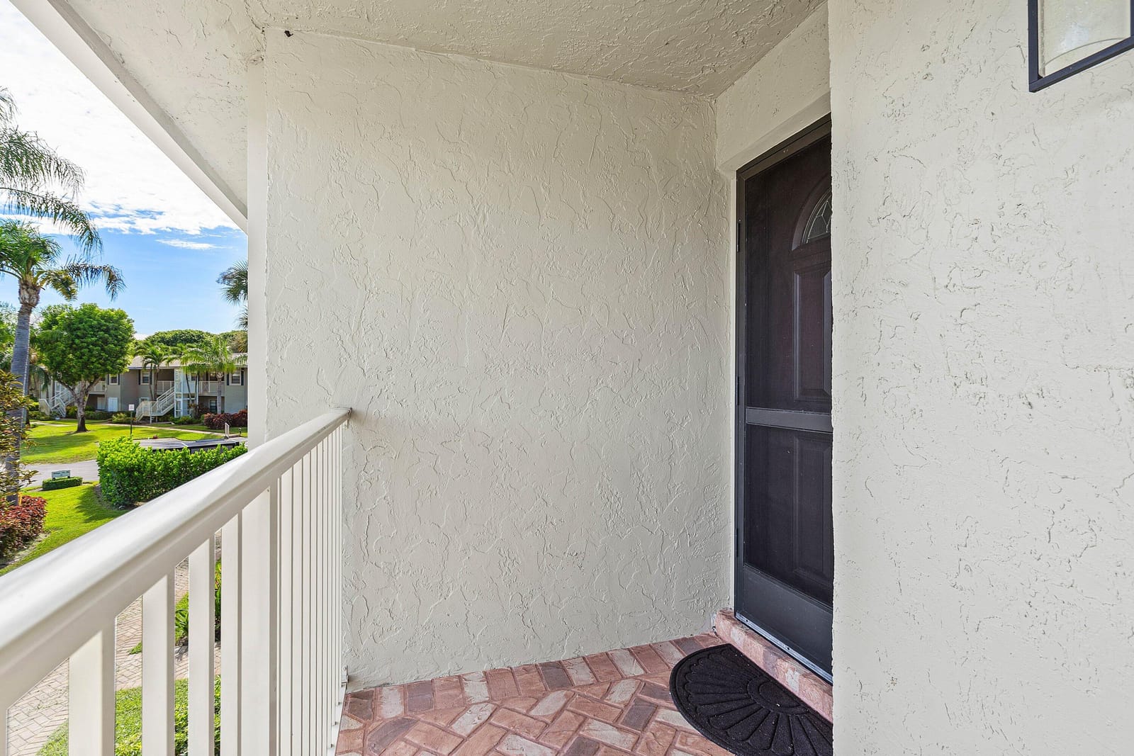 36 STRATFORD Lane W F — photo 4