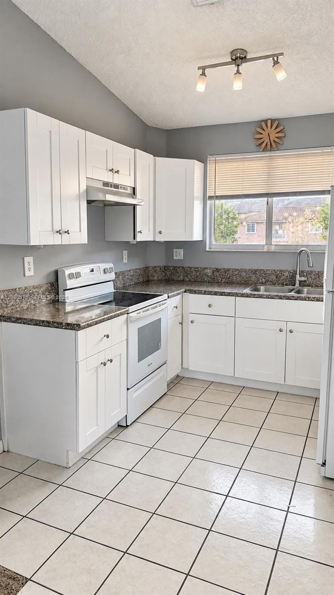 5800 W 18th Lane 205, Hialeah, FL 33012 photo 2