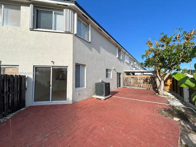 130 SW 109th Avenue 12, Sweetwater, FL 33174