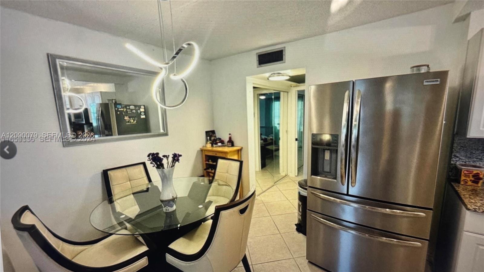 116 E Westbury E 116 — photo 11