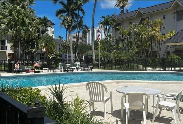 9352 SW 77th Avenue H7, Kingston Square, Miami, FL