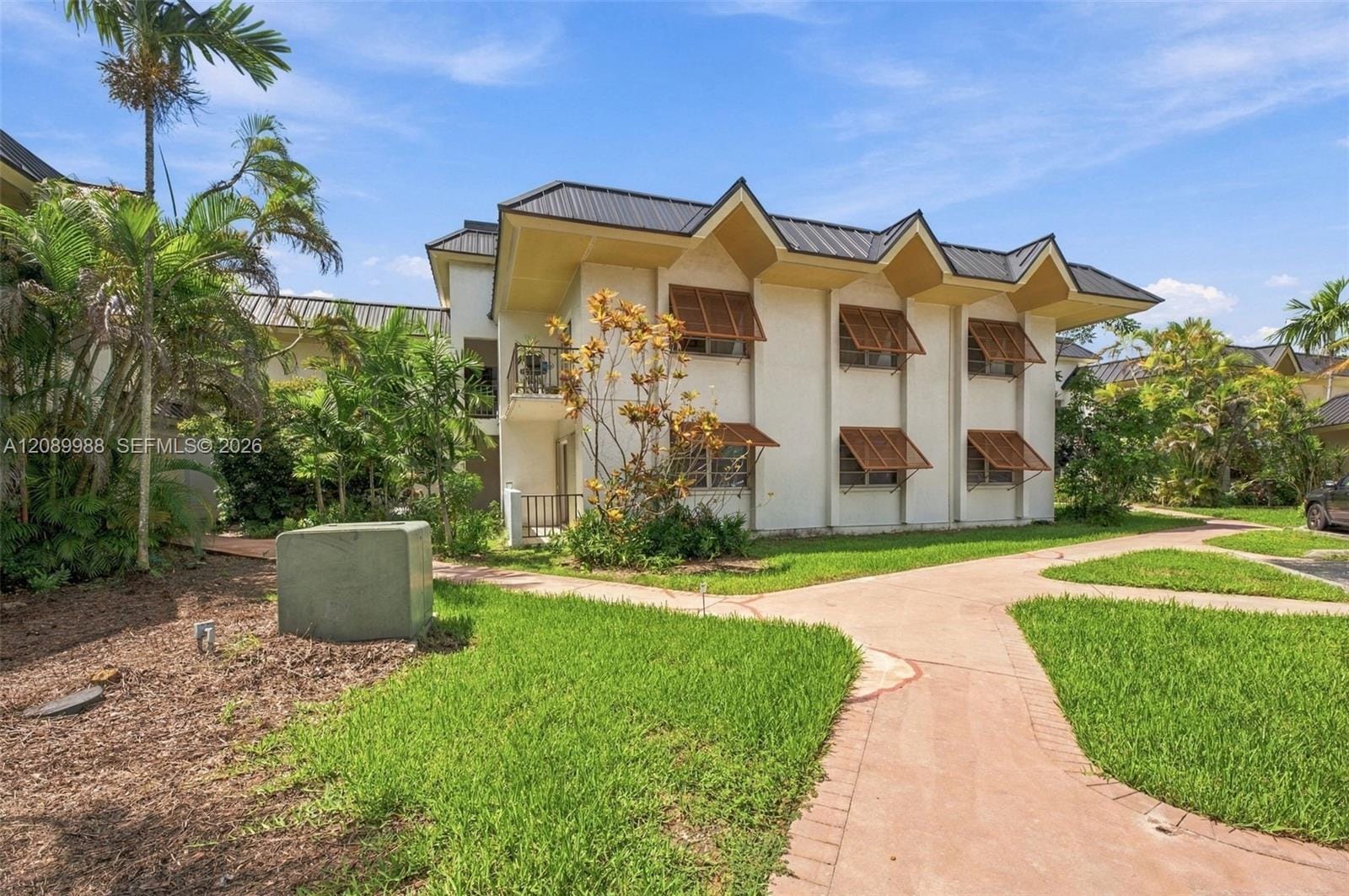 9352 SW 77th Avenue H7 — photo 5