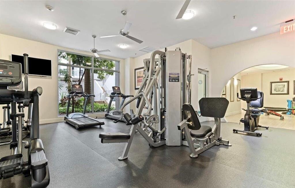 1830 RADIUS Drive 822, Hollywood, FL 33020 photo 15