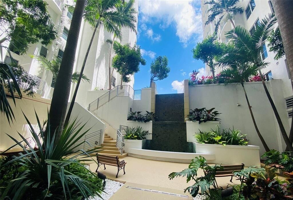 1830 RADIUS Drive 822, Hollywood, FL 33020 photo 22