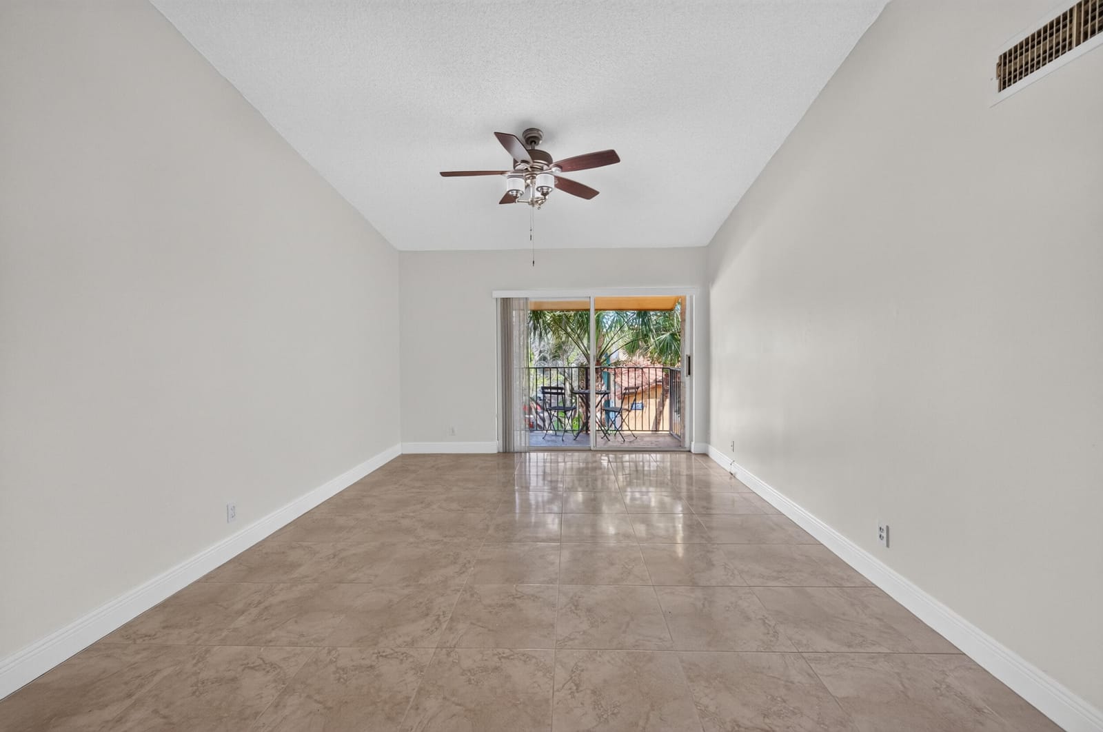 10765 CLEARY Boulevard 307, Plantation, FL 33324 photo 6