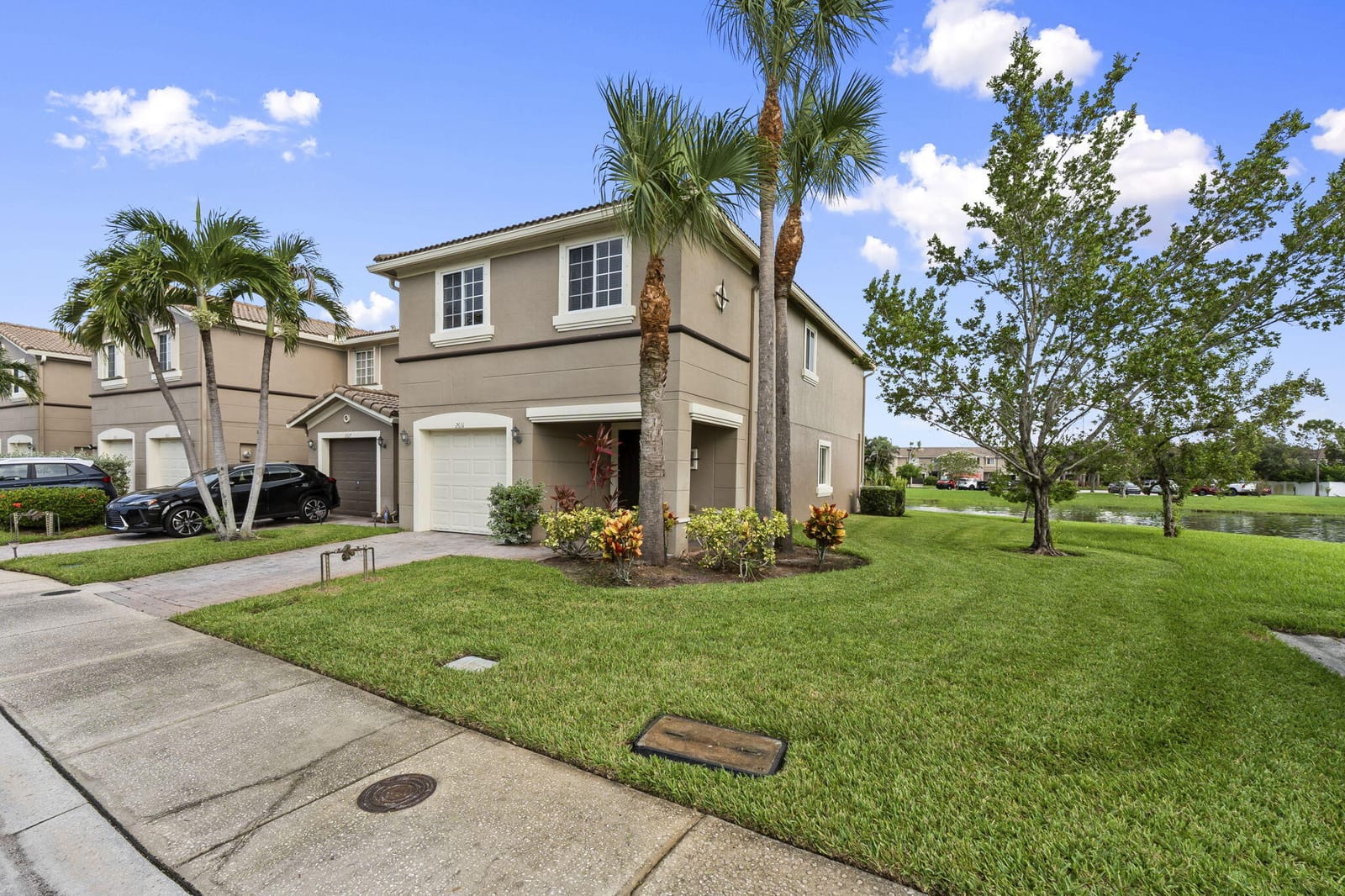 2631 SW MARSHFIELD Court — photo 3