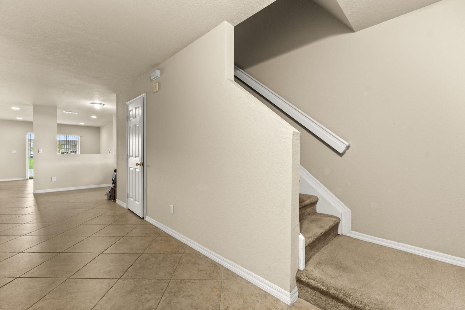 2631 SW MARSHFIELD Court — photo 5