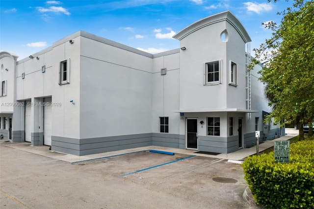 2451 NW 109th Avenue 6, Sweetwater, FL 33172