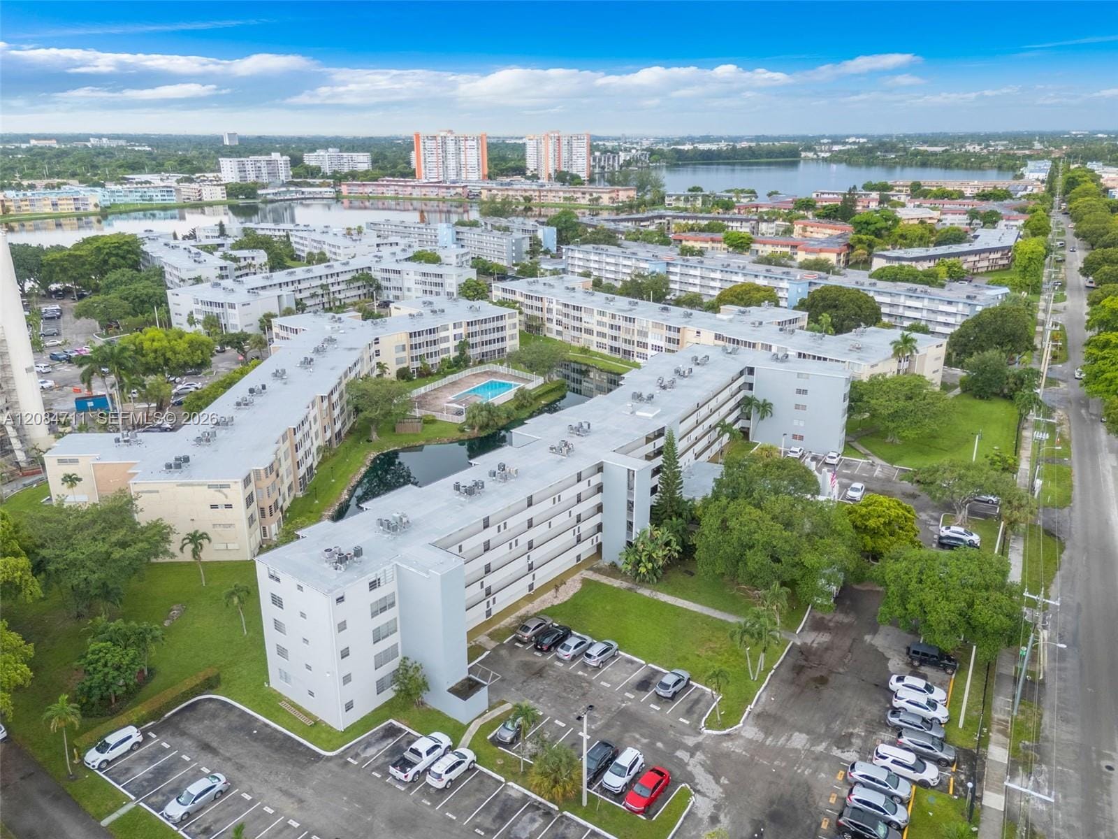 1700 NE 191st Street 508, Miami, FL 33179 photo 30