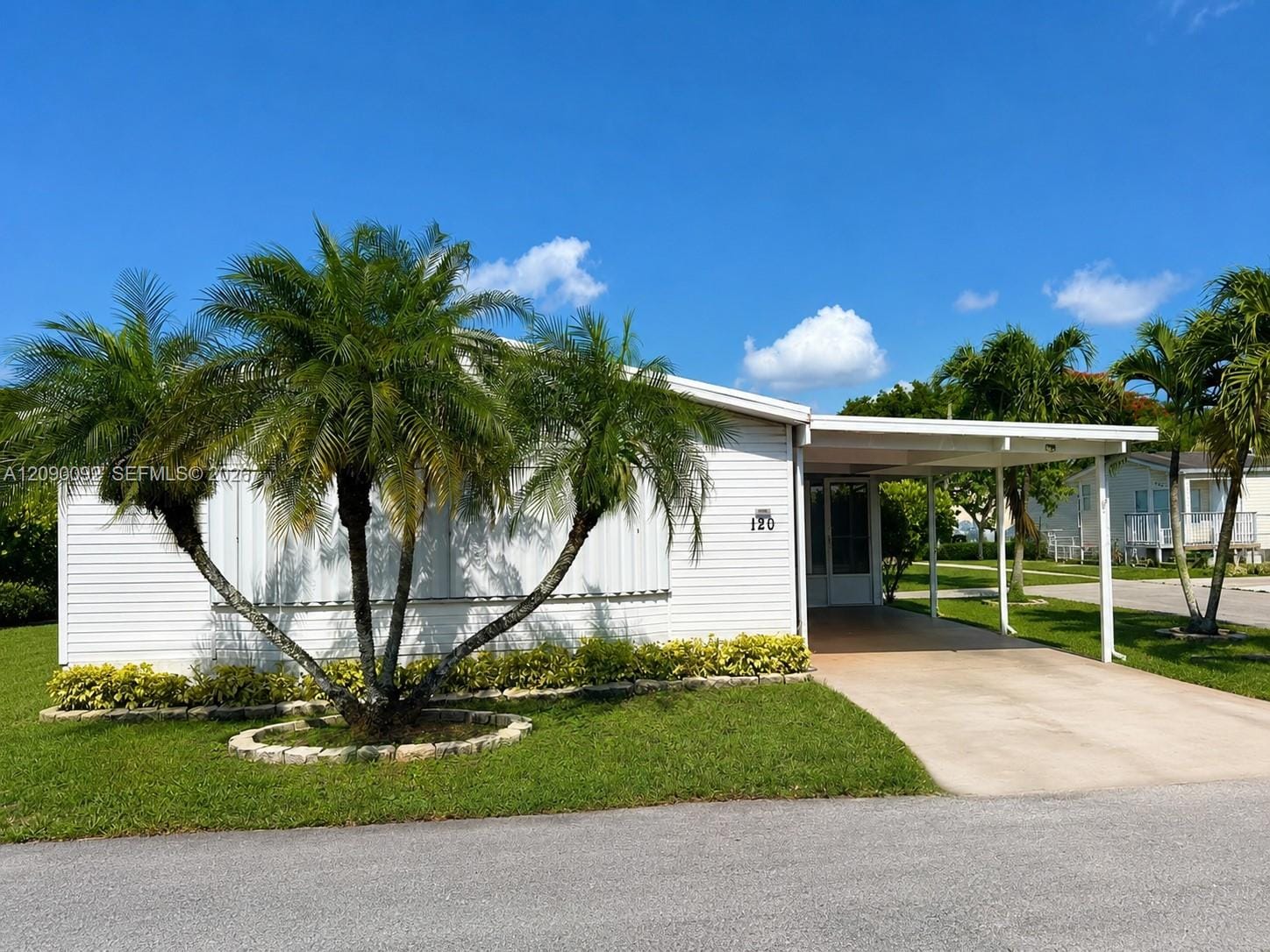 19800 SW 180th Avenue LOT 120 — photo 2