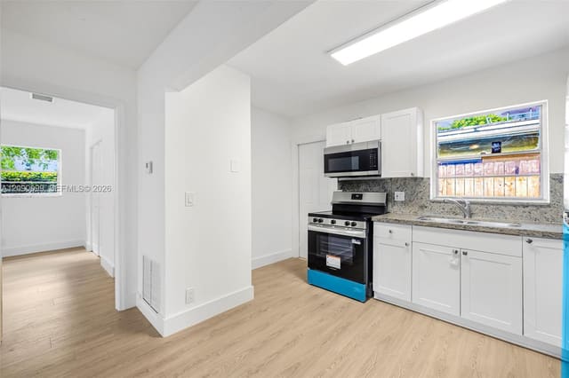 2033 Dewey Street, Hollywood, FL 33020