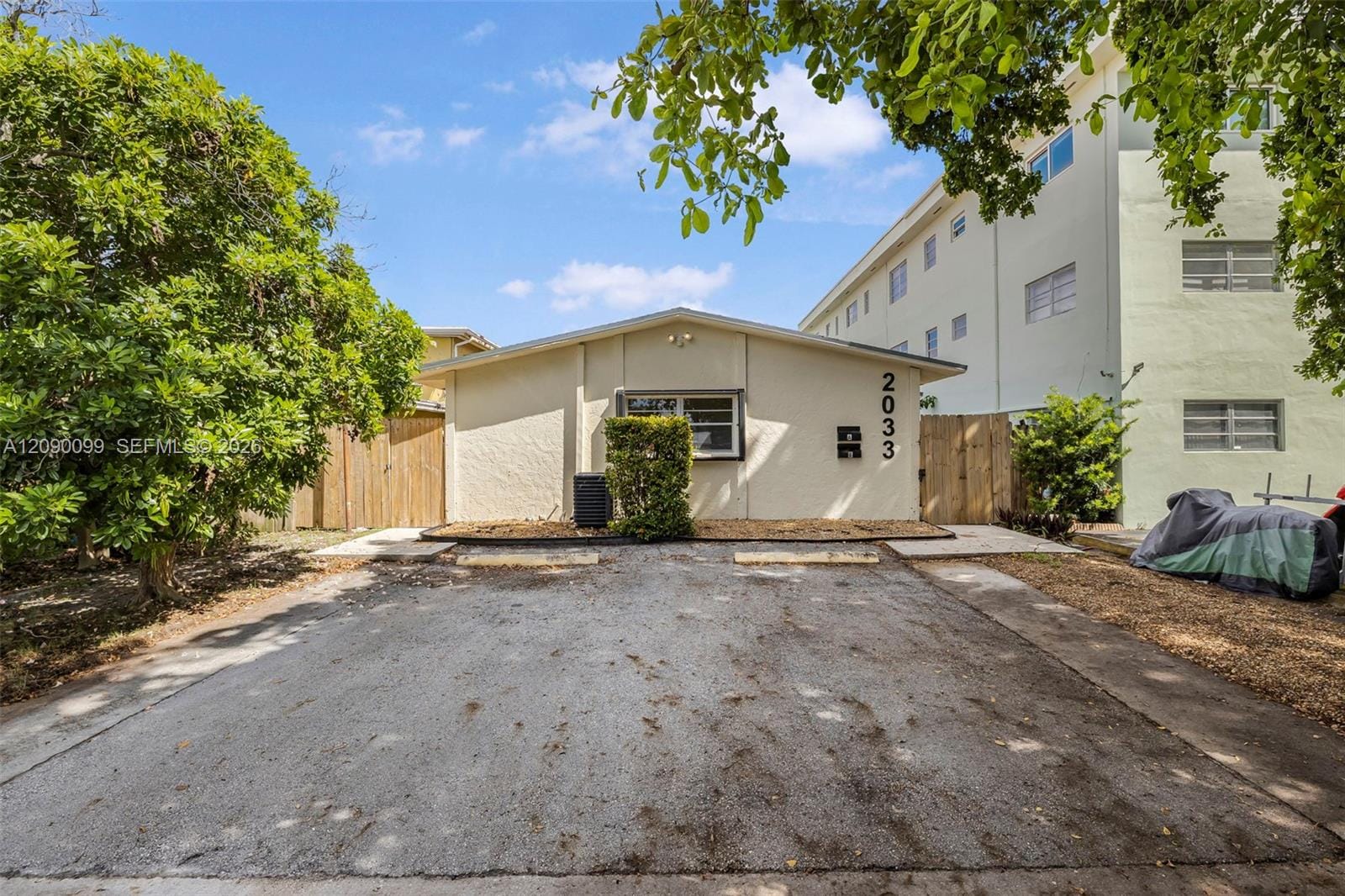 2033 Dewey Street, Hollywood, FL 33020 photo 4