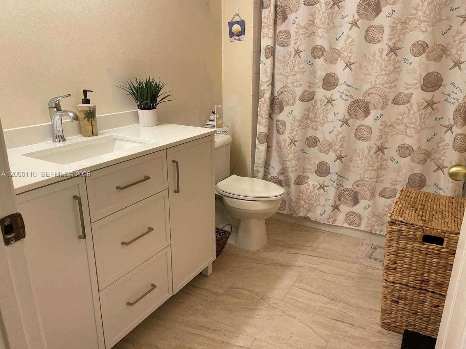 655 SW 111th Way 104, Pembroke Pines, FL 33025 photo 4