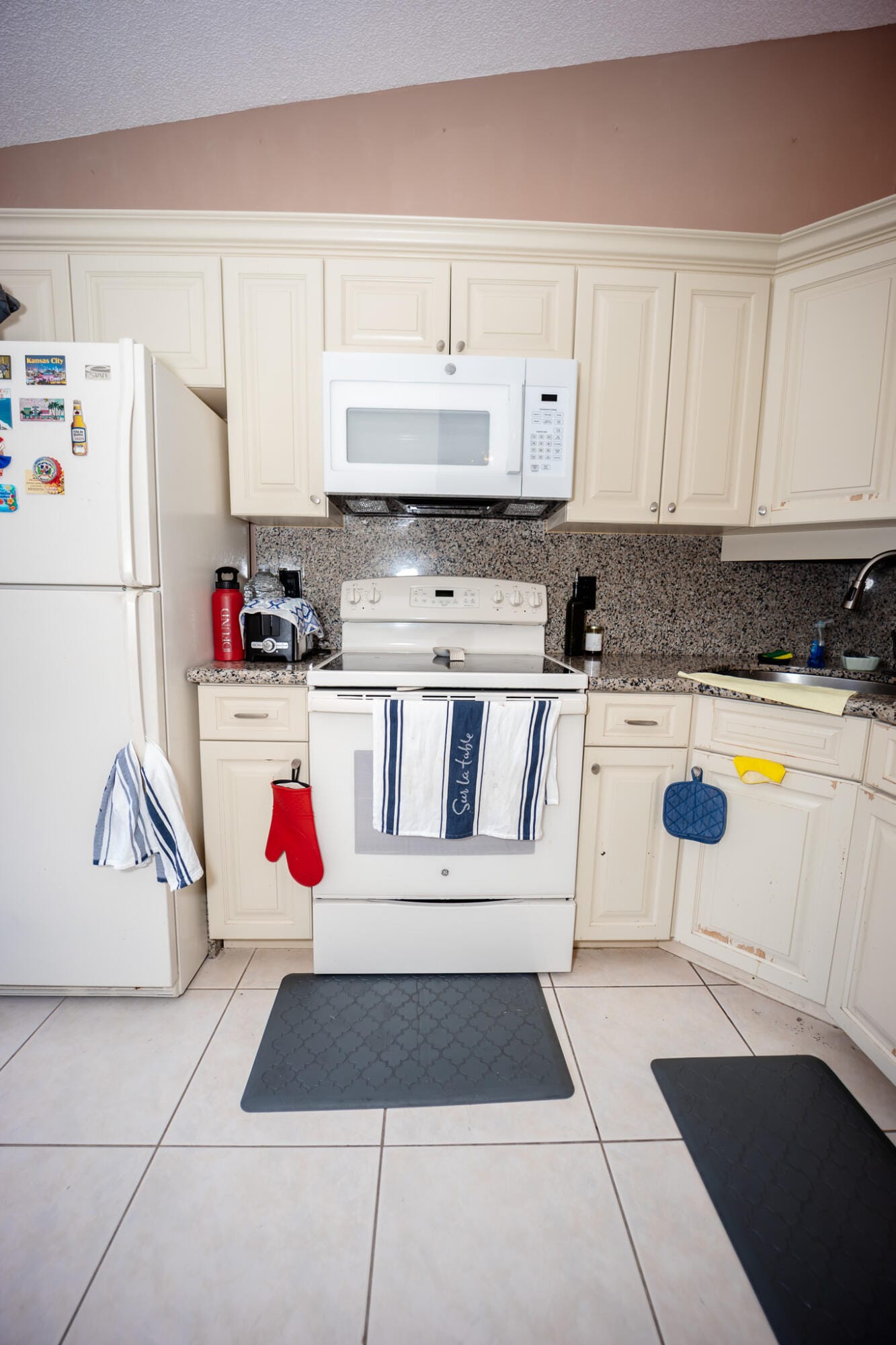 727 Sunny Pine Way F — photo 8