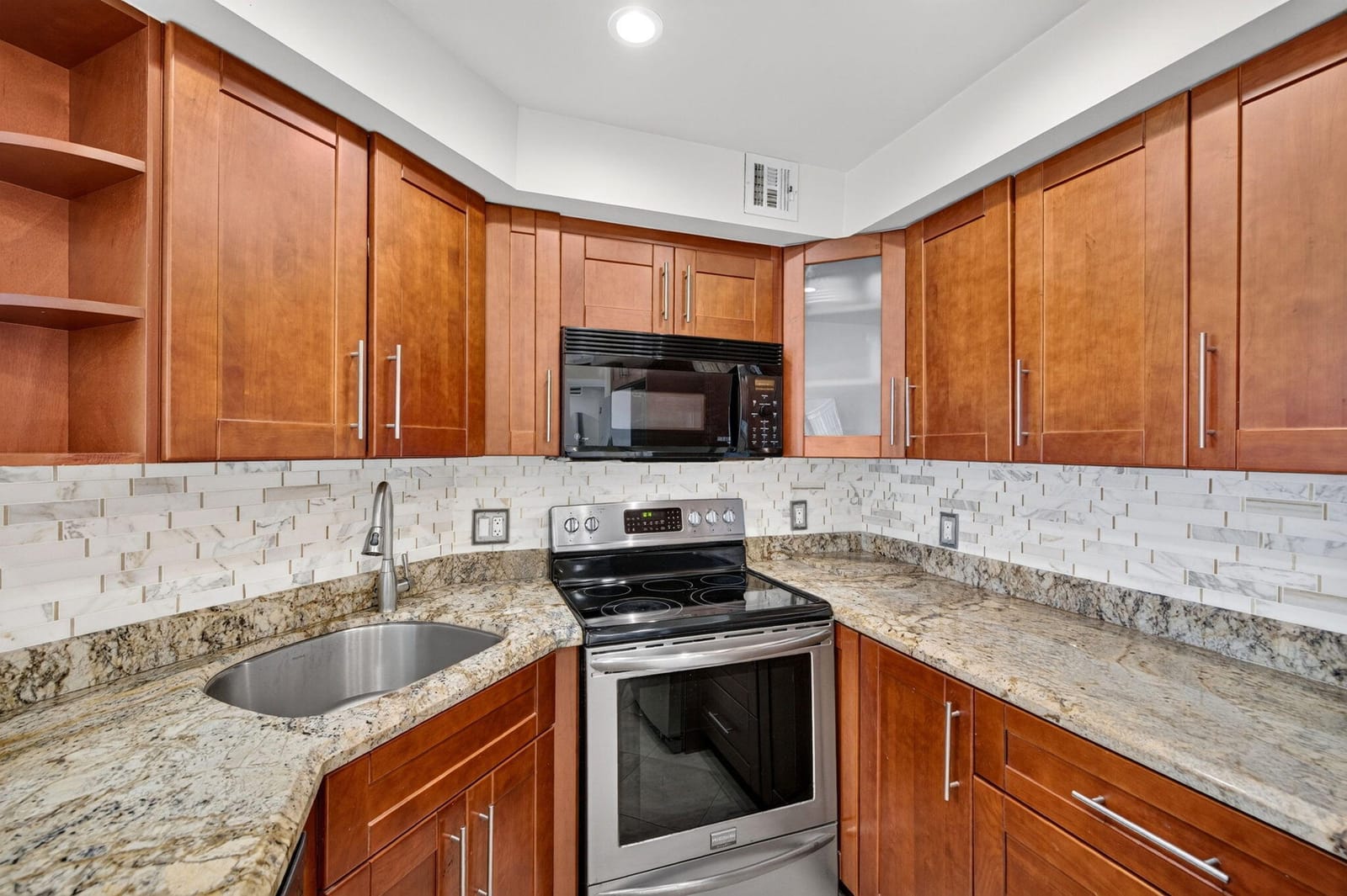 133 N Pompano Beach Boulevard Apt. Ph-5, Pompano Beach, FL 33062 photo 8
