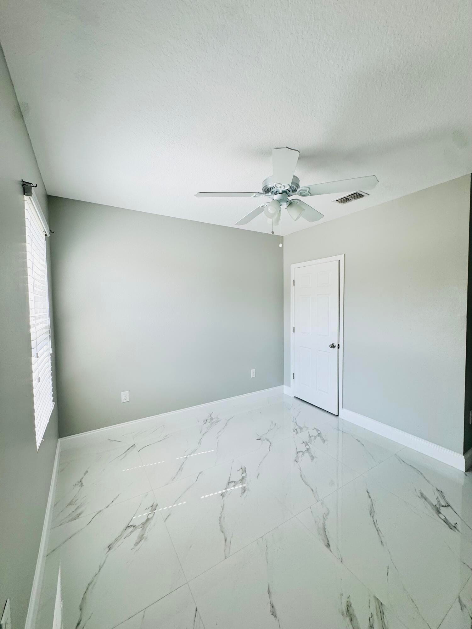 2251 SW Garfield Drive SW, Vero Beach, FL 32968 photo 5