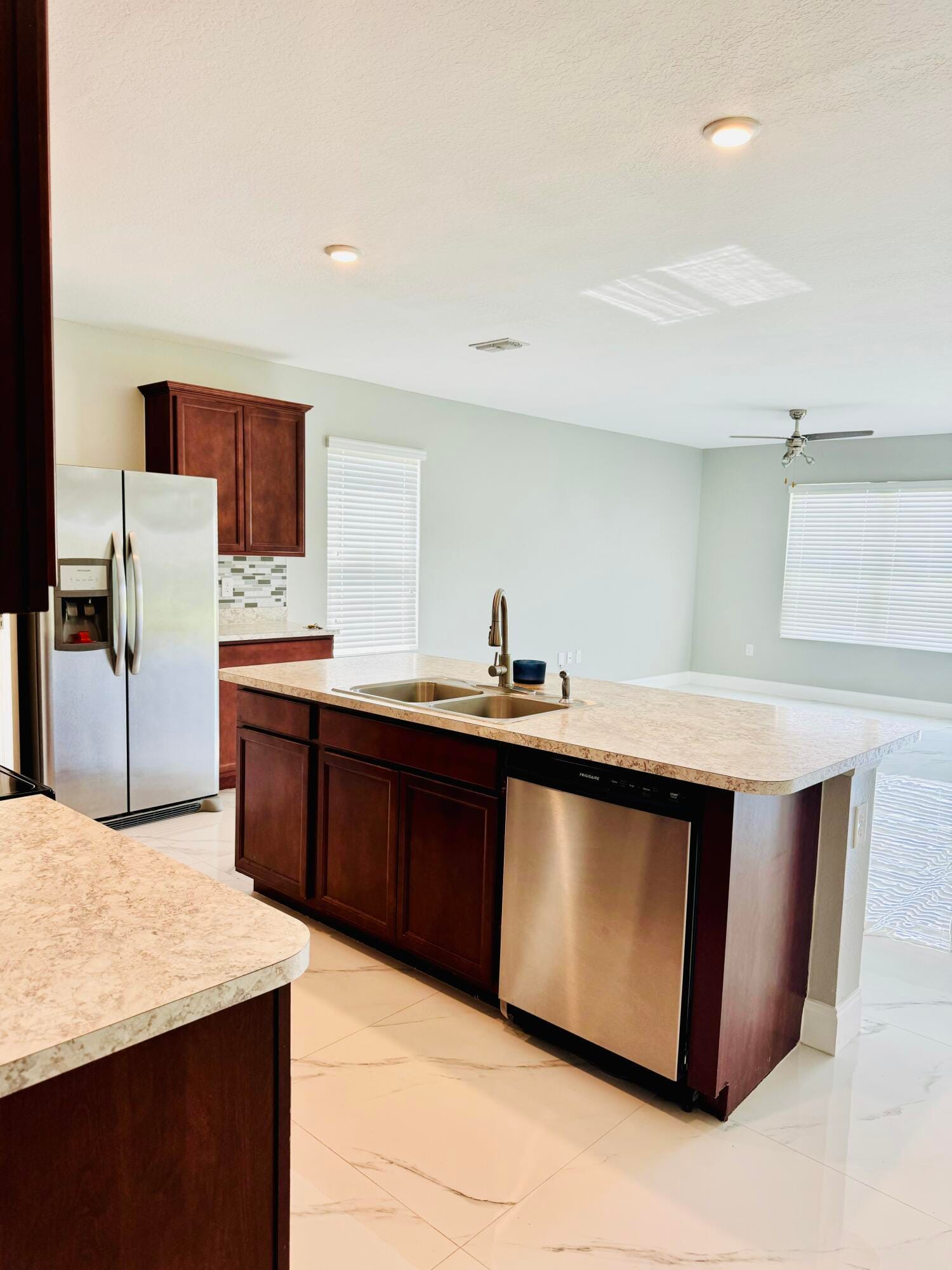 2251 SW Garfield Drive SW, Vero Beach, FL 32968 photo 9