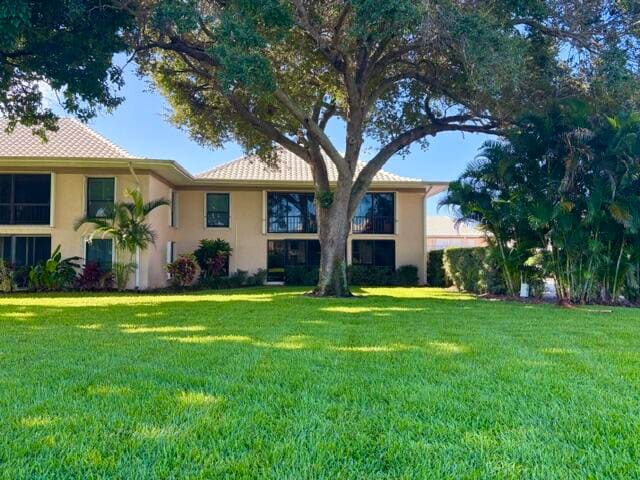 7 SE Turtle Creek Drive F, Tequesta, FL 33469
