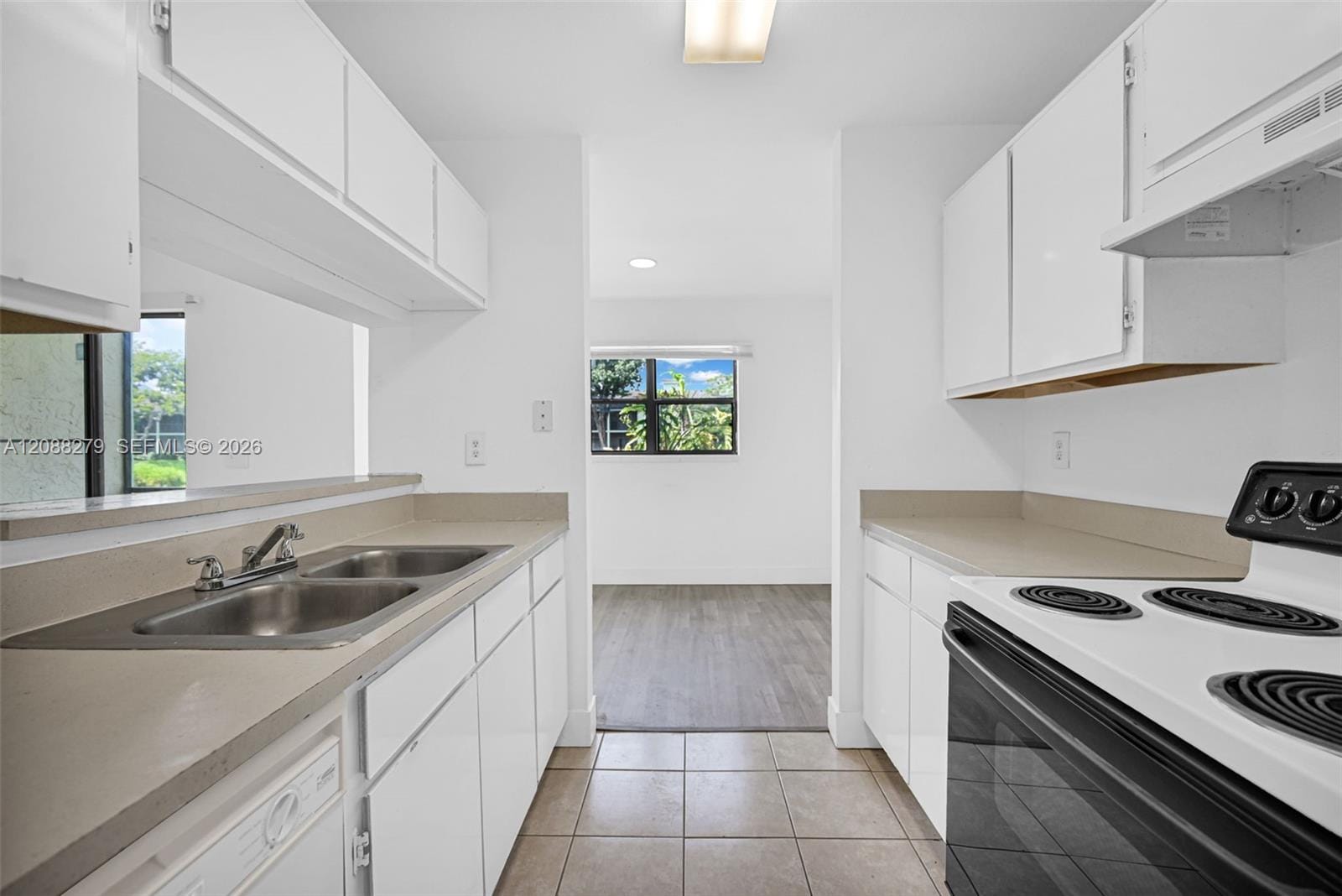 4021 NW 87th Avenue 4021, Sunrise, FL 33351 photo 6