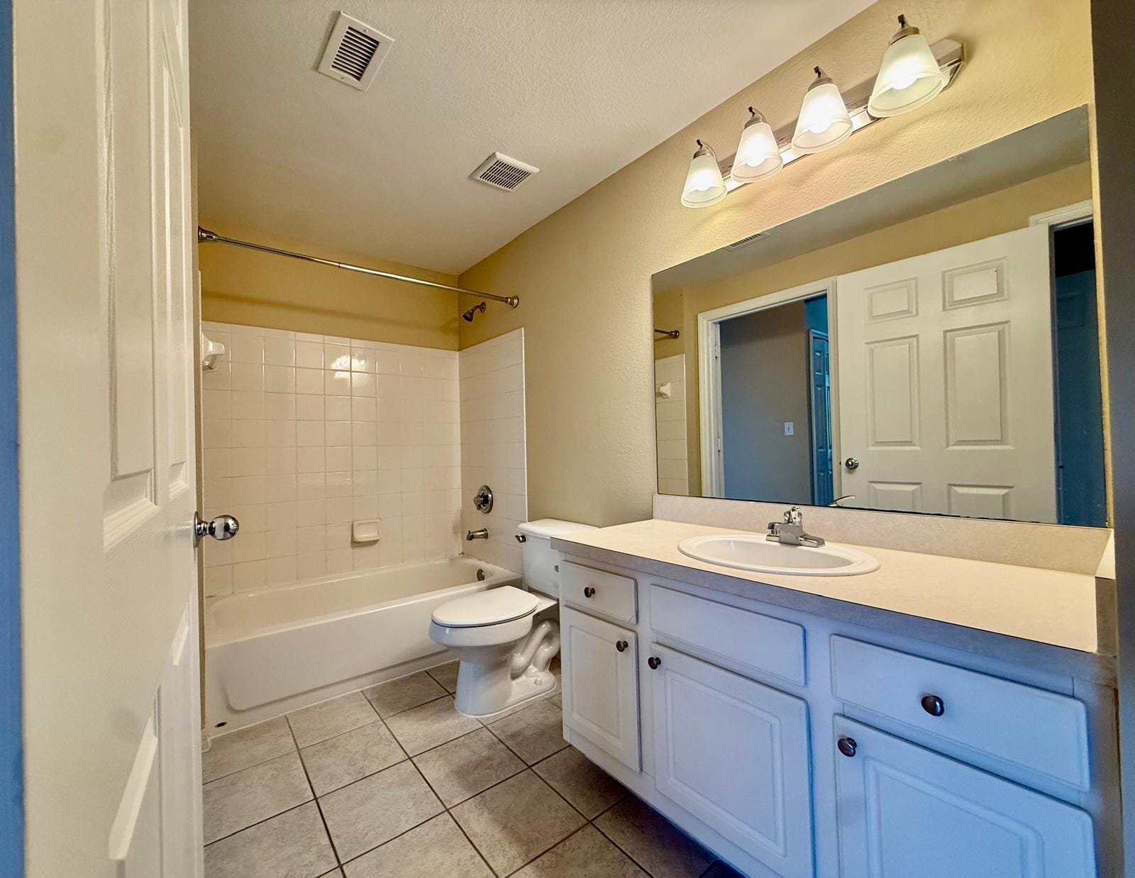 15045 Michelangelo Boulevard 102 — photo 3