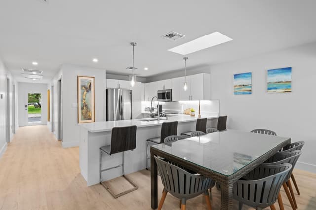 1814 SE 7th Street, Pompano Beach, FL 33060