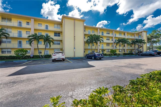 9949 Sandalfoot Boulevard 538, Boca Raton, FL 33428