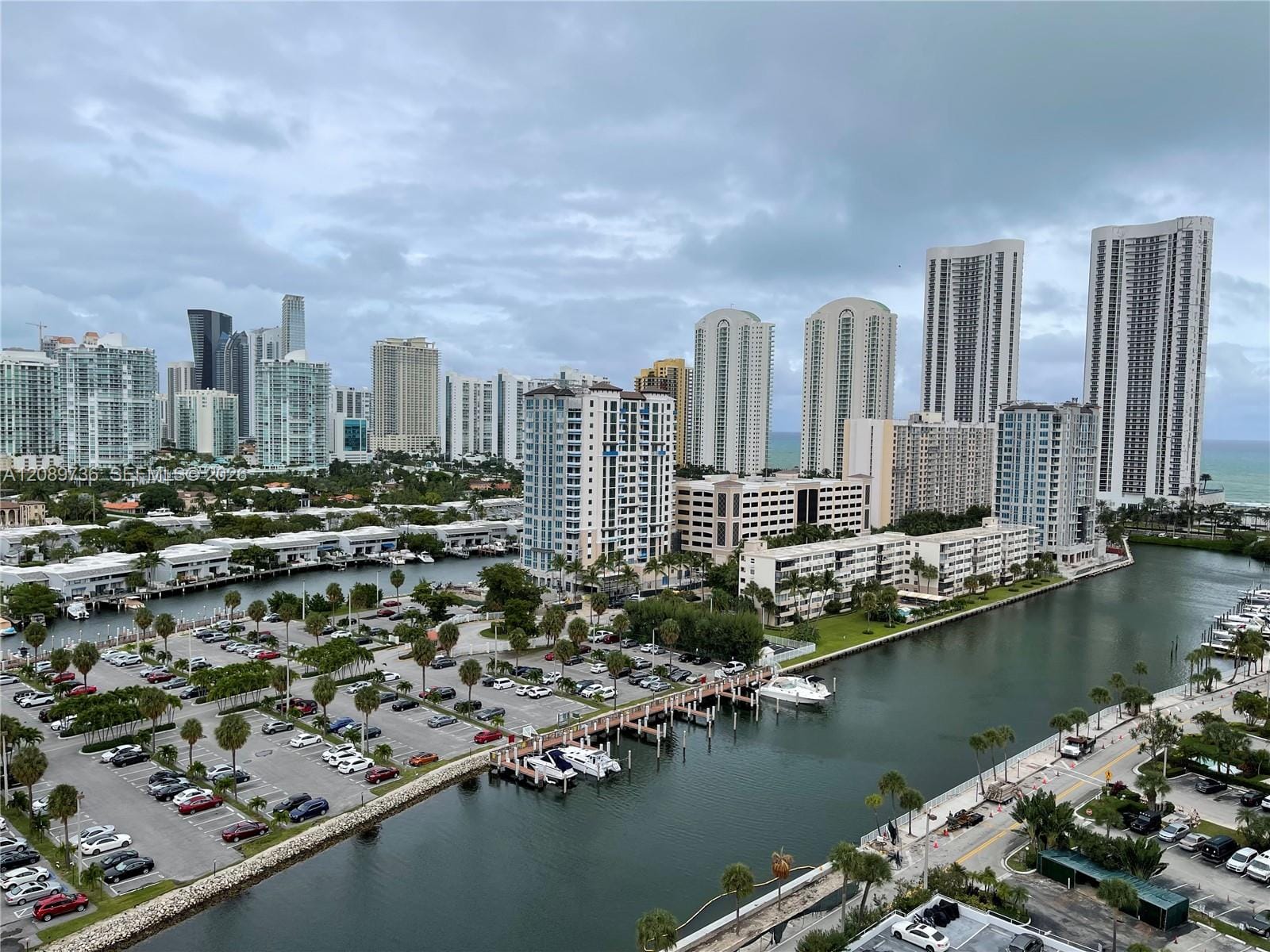 500 Bayview Drive 1719, Sunny Isles Beach, FL 33160 photo 2