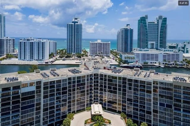 800 W Parkview Drive 311, Hallandale Beach, FL 33009