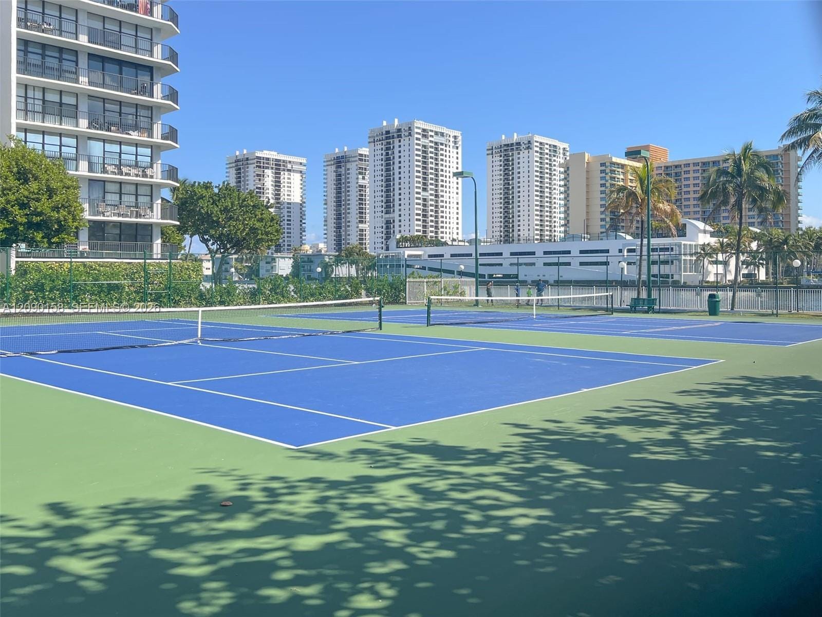 800 W Parkview Drive 311, Hallandale Beach, FL 33009 photo 4