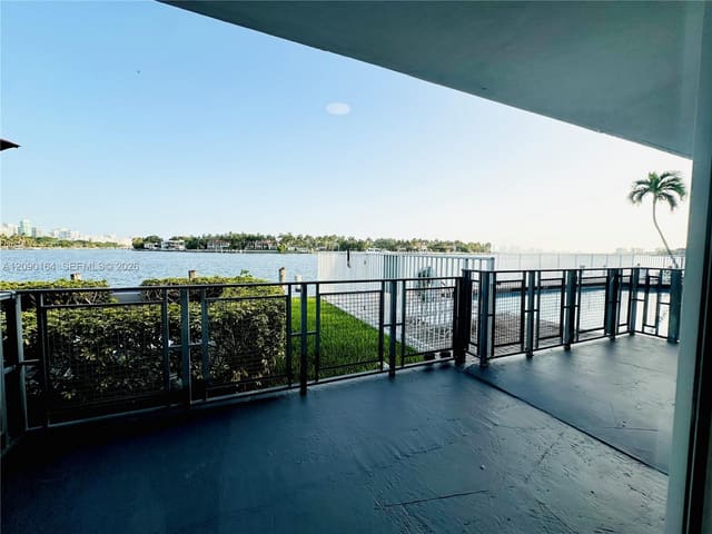 946 Bay Drive 7, Miami Beach, FL 33141