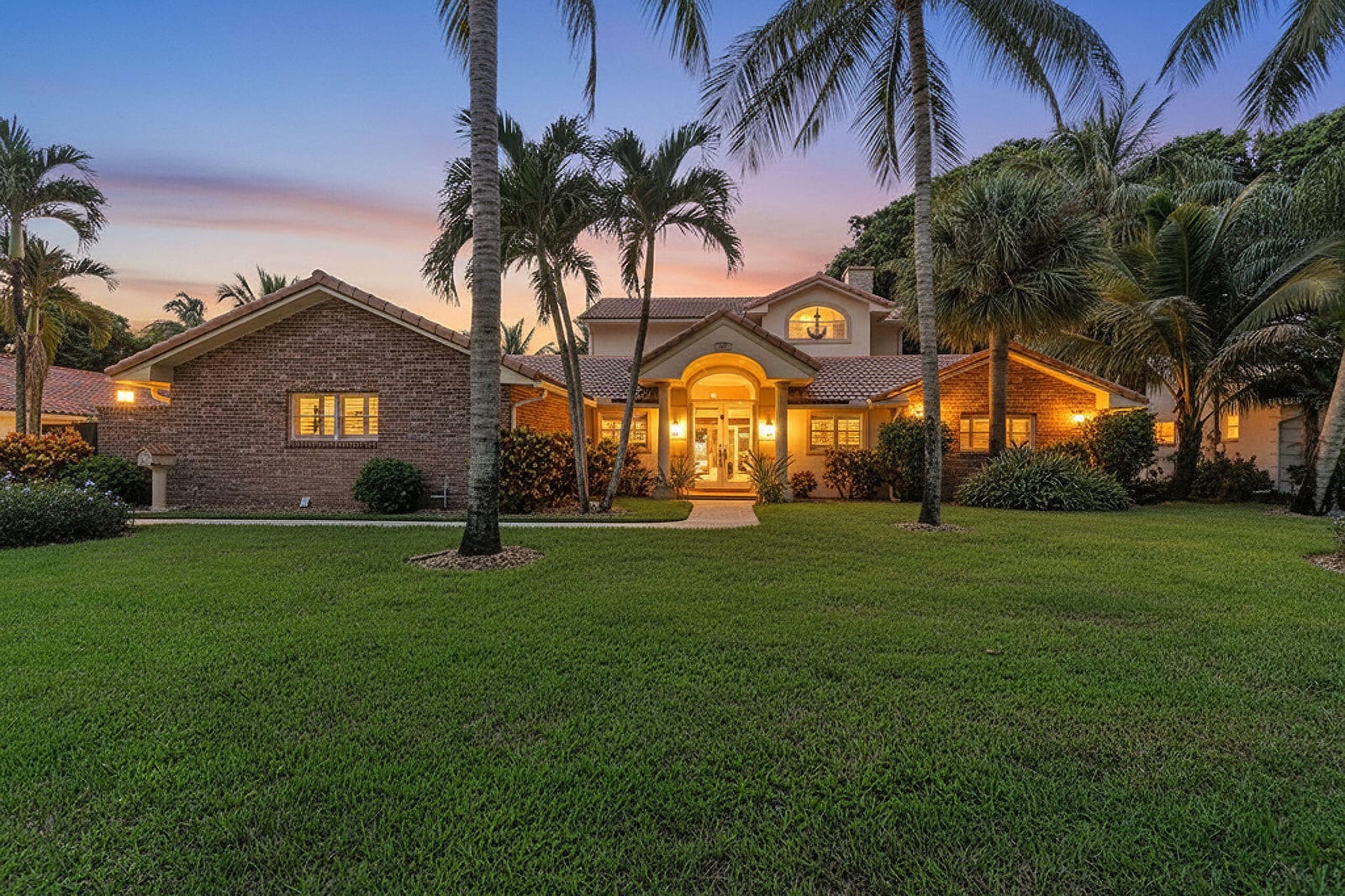 841 ANCHORAGE Drive — photo 4