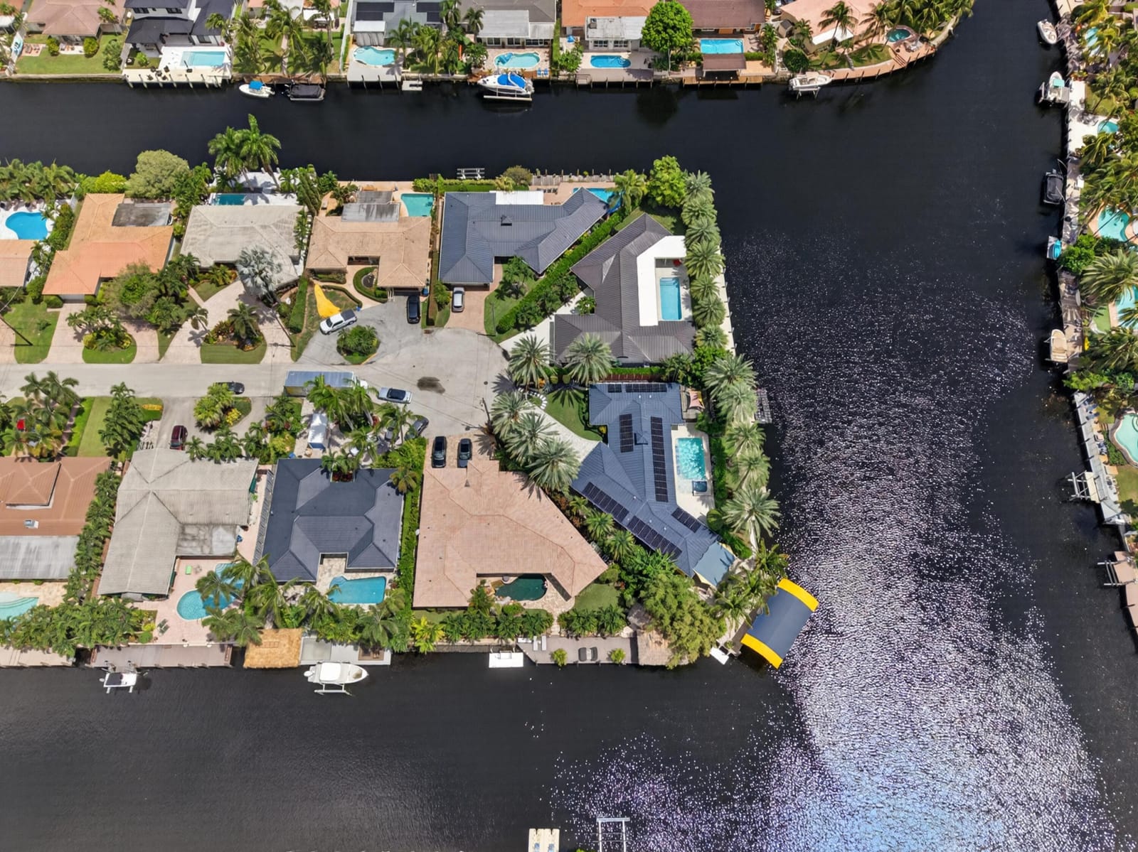 2118 NE 15TH Terrace, Wilton Manors, FL 33305 photo 4
