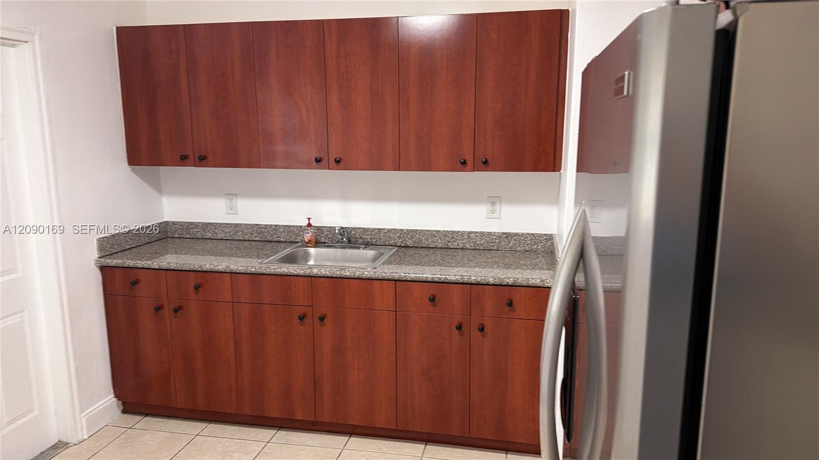 28 SW 8th Street 2, Hallandale Beach, FL 33009 photo 3