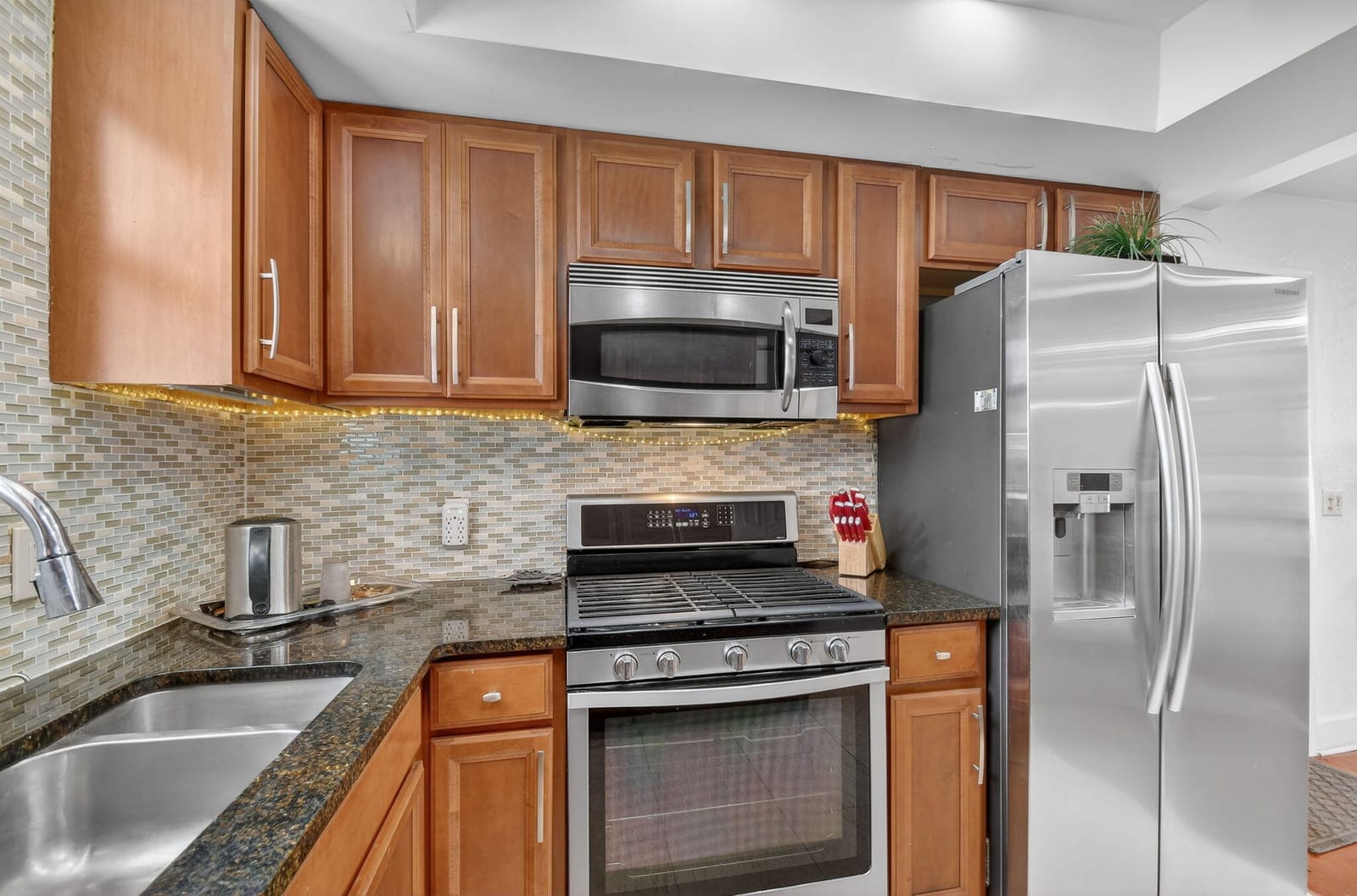 328 Monroe Drive, West Palm Beach, FL 33405 photo 13